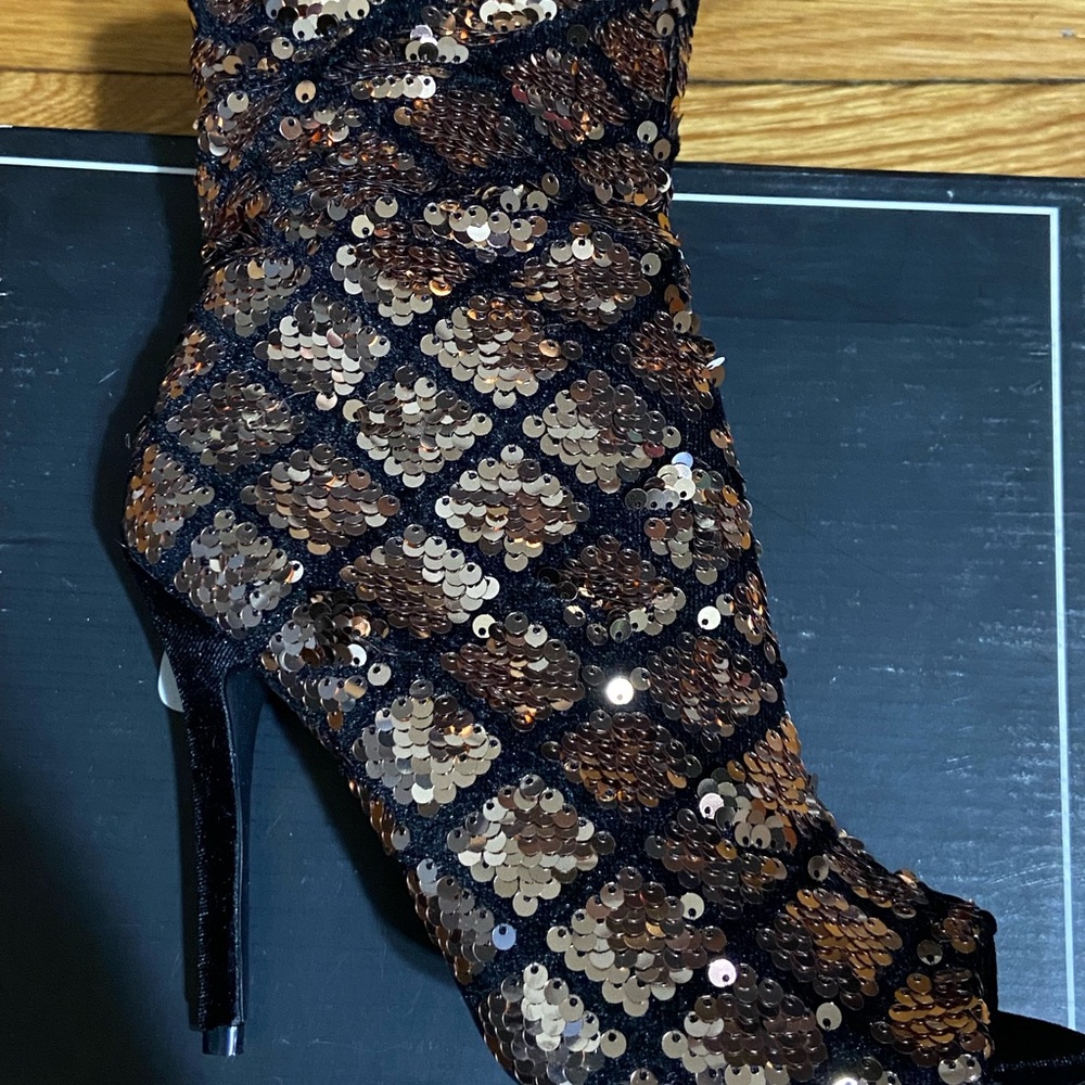 Gold Sequins Bootie Women Size 8
